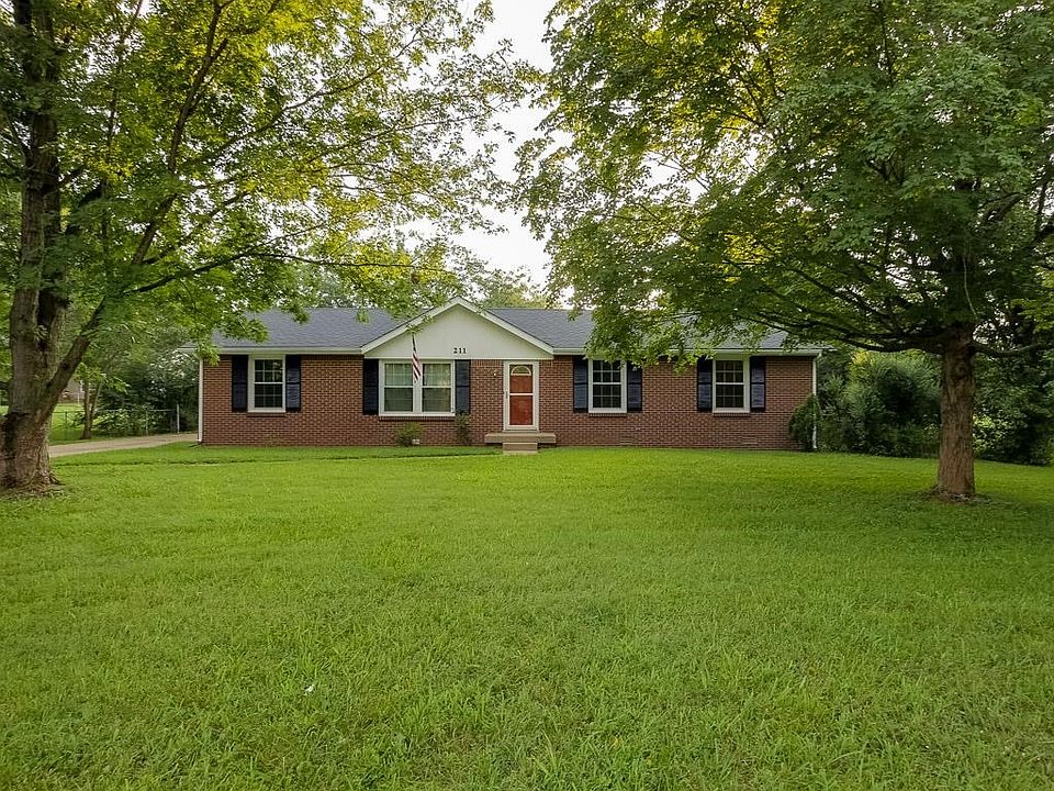 1st image of 211 Maplewood Dr