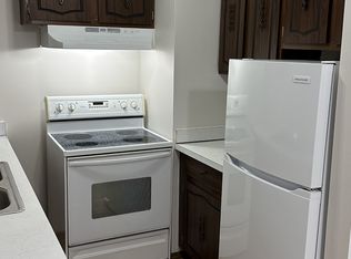 22100 E Eleven Mile Rd #22112, Saint Clair Shores, MI