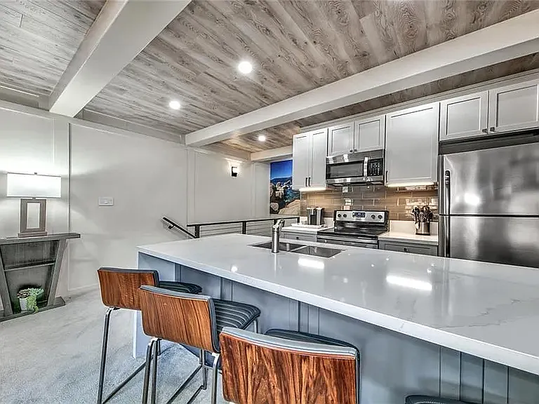 989 Tahoe Blvd #14 — Photo 5