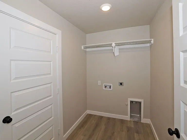 6669 Athens St — Photo 18