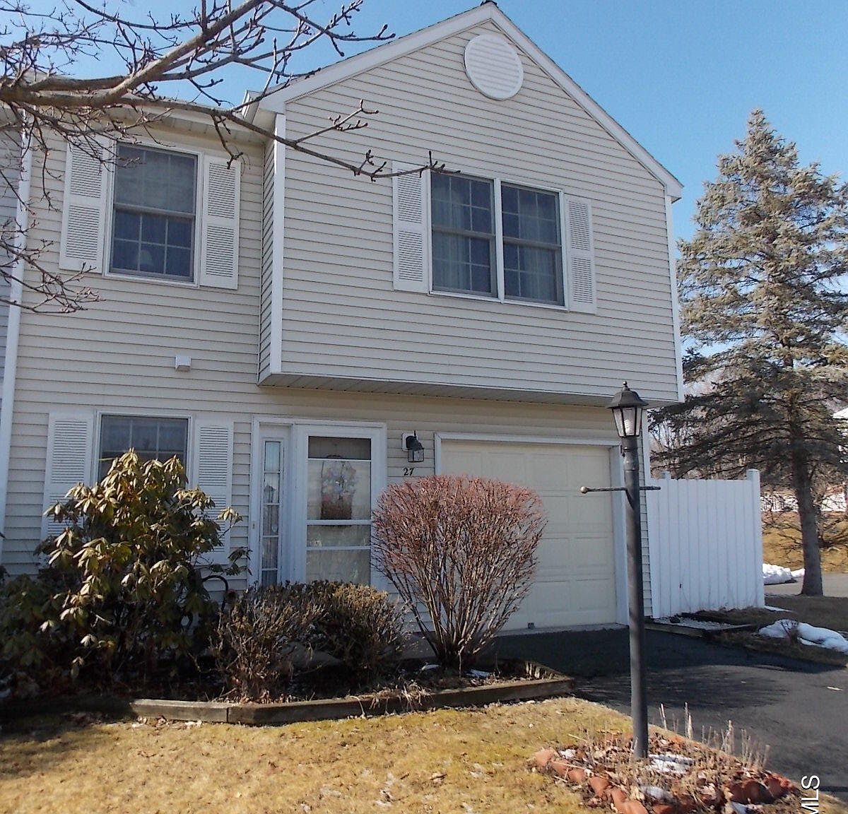 27 Bridgewood Lane, Watervliet, NY 12189 Zillow