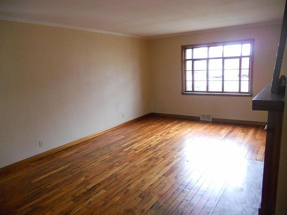 4th image of 1143 Convers Ave