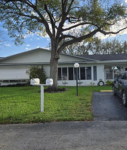 8423 NW 12th St #C67 Photo 1