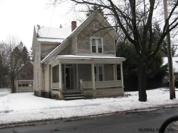 406 N Main St, Gloversville, NY 12078