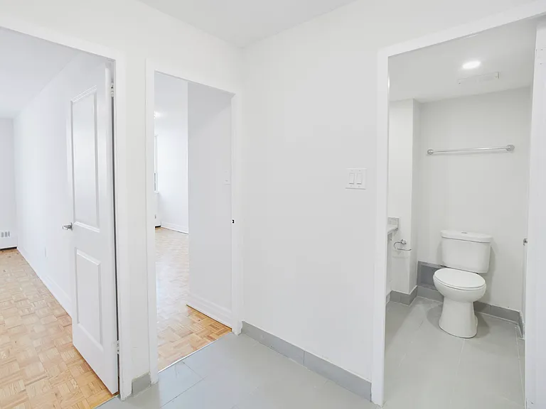 10 Teesdale Pl #2 BD — Photo 8