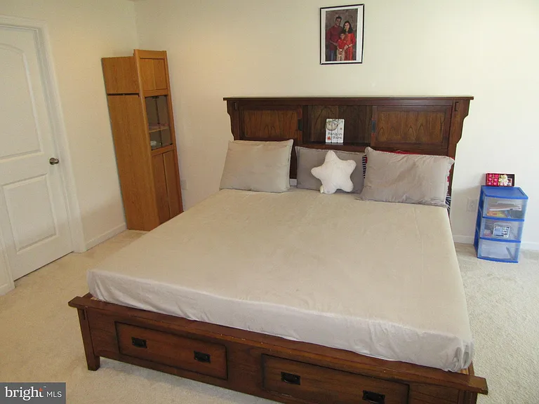 544 Liam Pl — Photo 14