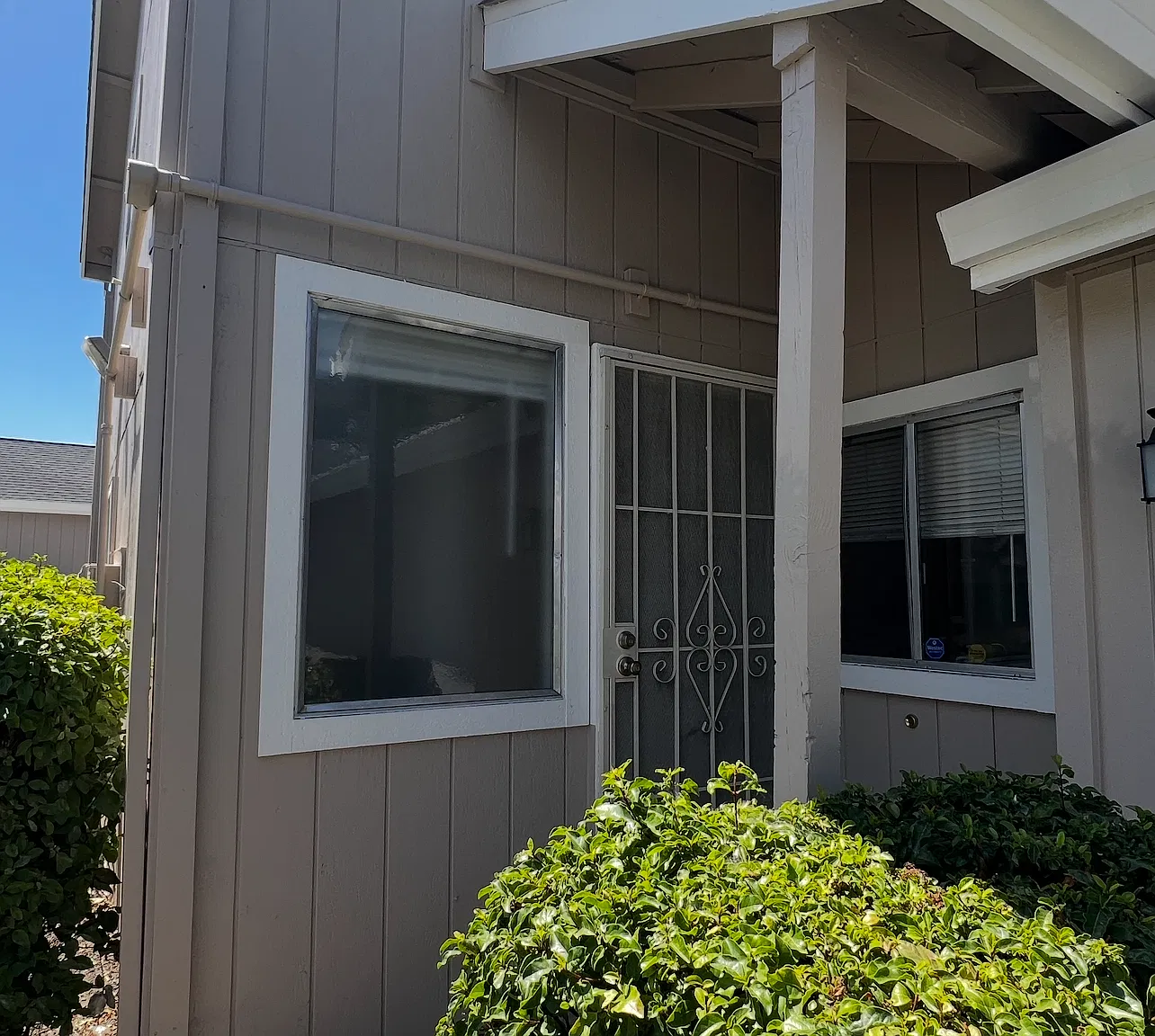2 bed, 842 sqft, $2,400 — Photo 3