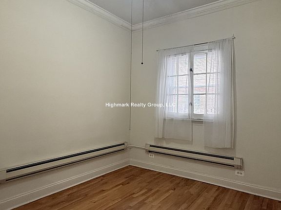 5th image of 918 Green Bay Rd #Gor