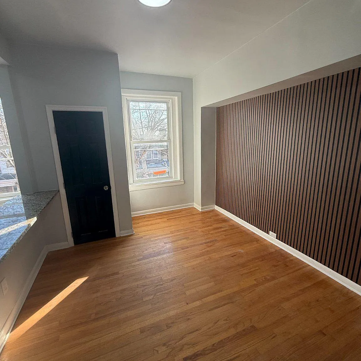 1 bed, 1.0 bath, 376 sqft, $1,750 — Photo 4