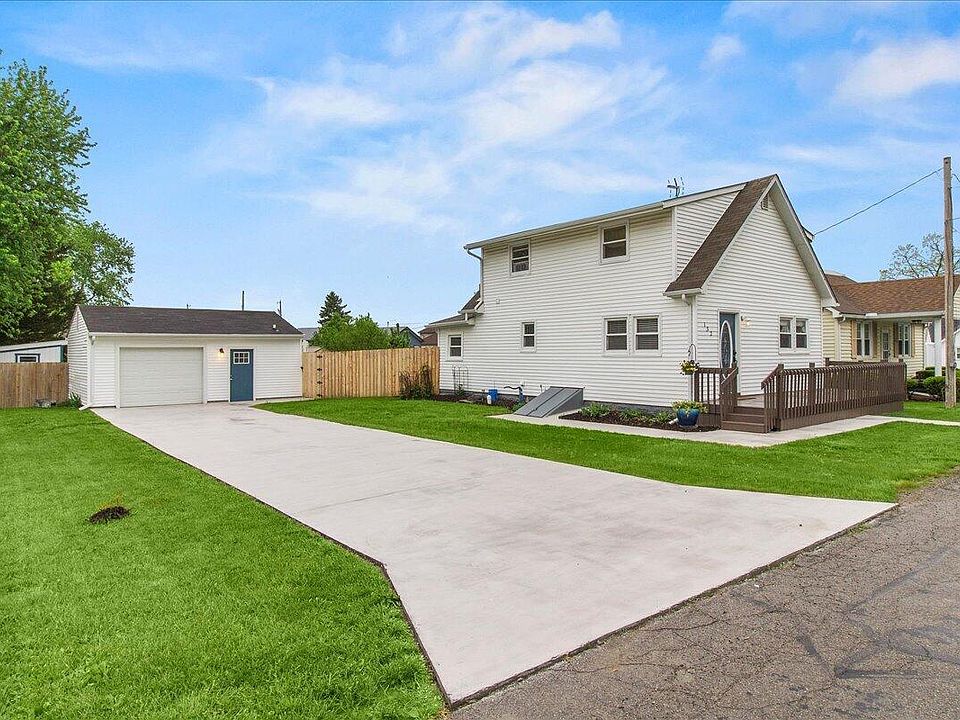 1st image of 132 Richard Ave