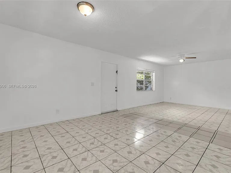 5742 Garfield St #2 — Photo 25