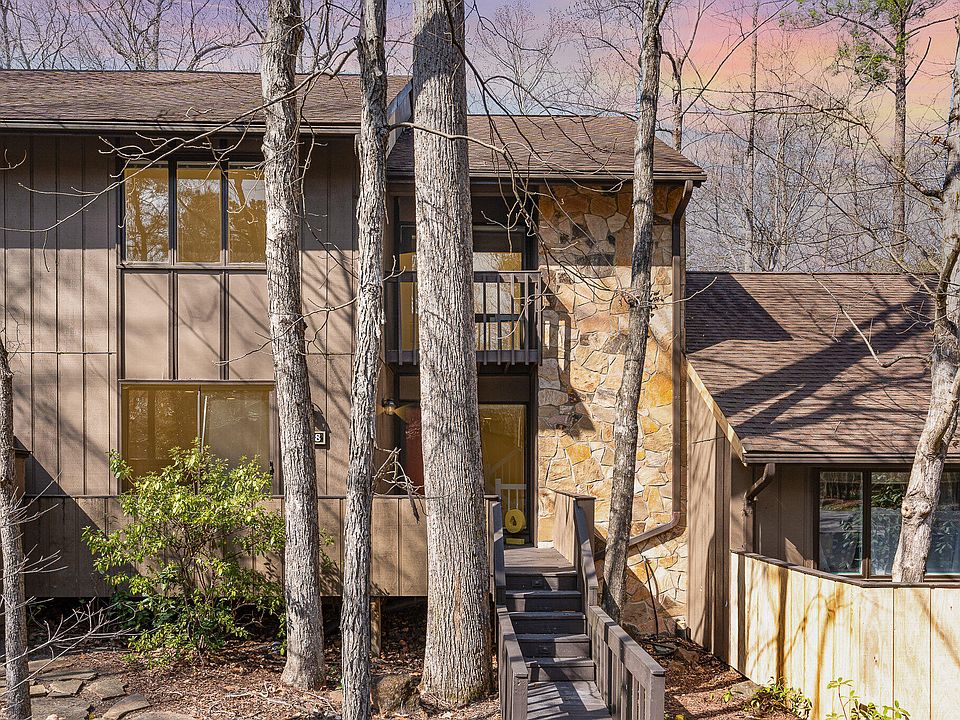 1st image of 28 Stoneridge Cir
