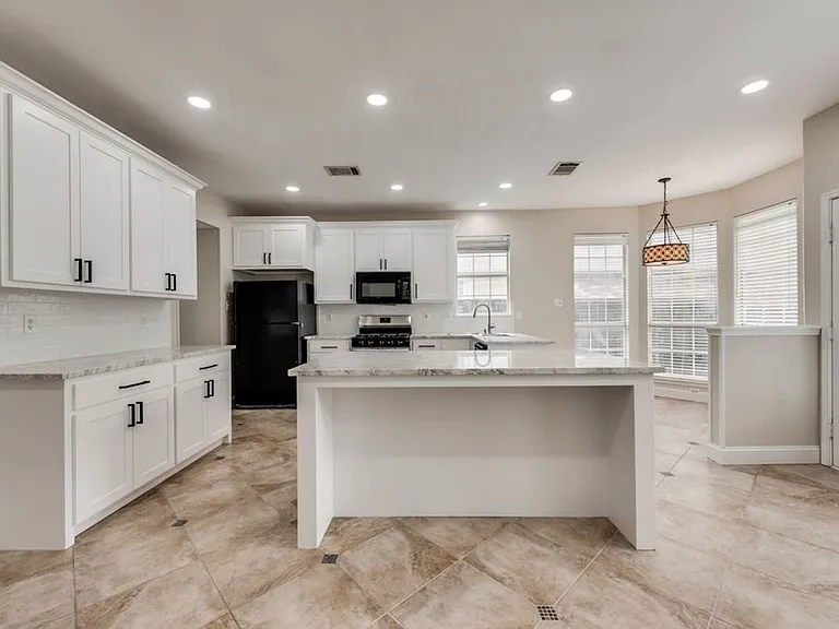 3009 Larkspur Ct — Photo 8