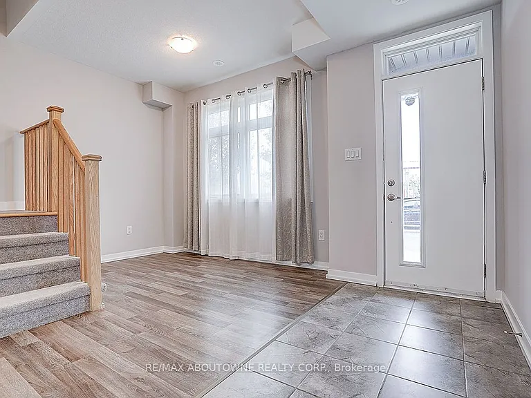 52 Saintfield Dr — Photo 5
