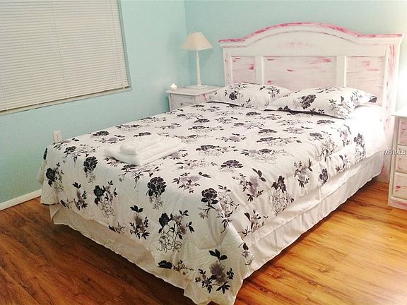 5th image of 2905 Nutwood St