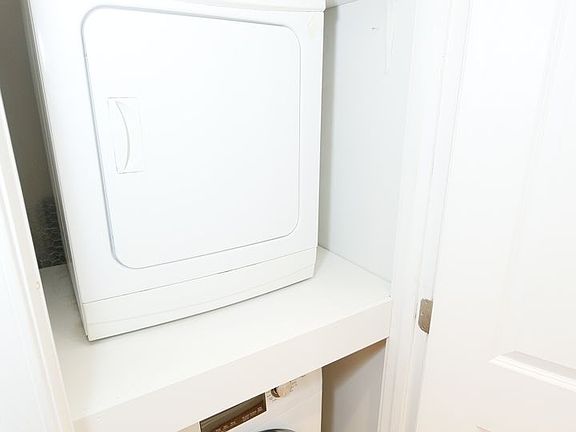 2nd image of 1901 Lincoln Rd NE APT 103