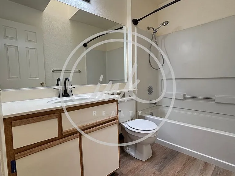 1294 Alicia Cir — Photo 22