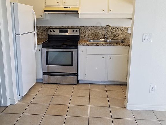 Kitchen with granite counter tops 