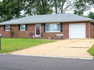 1230 Darding Dr, Saint Louis, MO