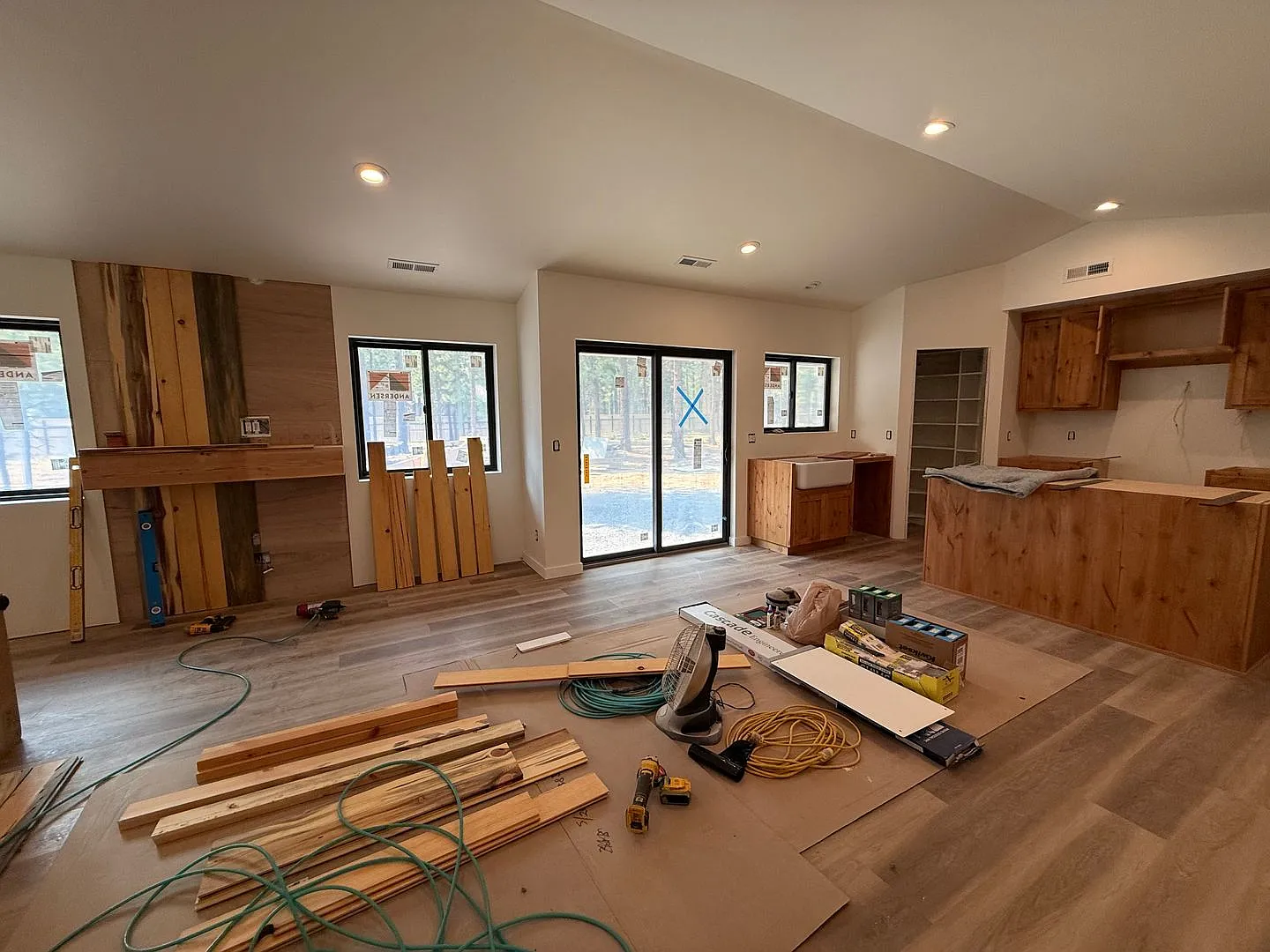 Custom Home on 1.6 Acres | 1,600 SF Shop | 26 Acres of River Access | Backs to BLM — Photo 3