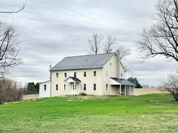 2196 Limekiln Rd, Douglassville, PA 19518