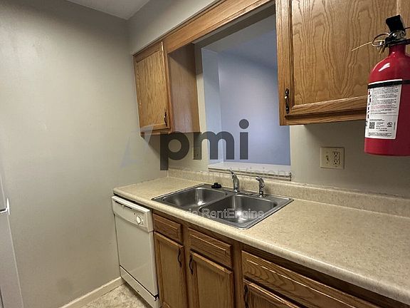 5th image of 1308 Arthur Ave APT 4