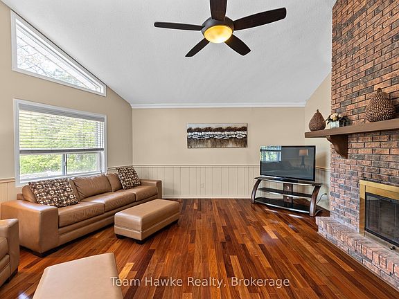 4th image of 2253 Tiny Beaches Rd S