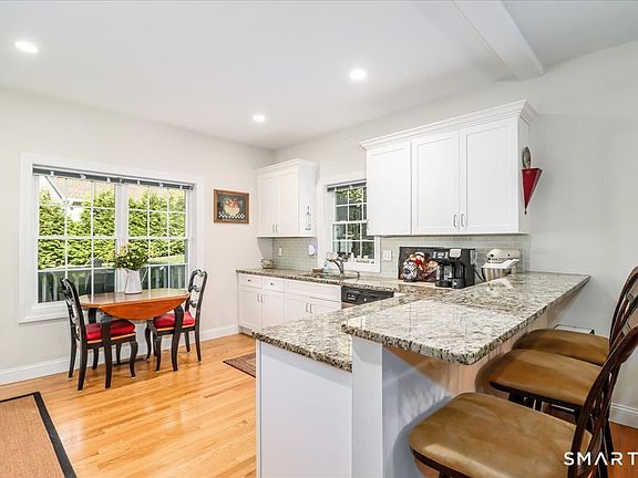 5th image of 215 Meadow Brook Road #215