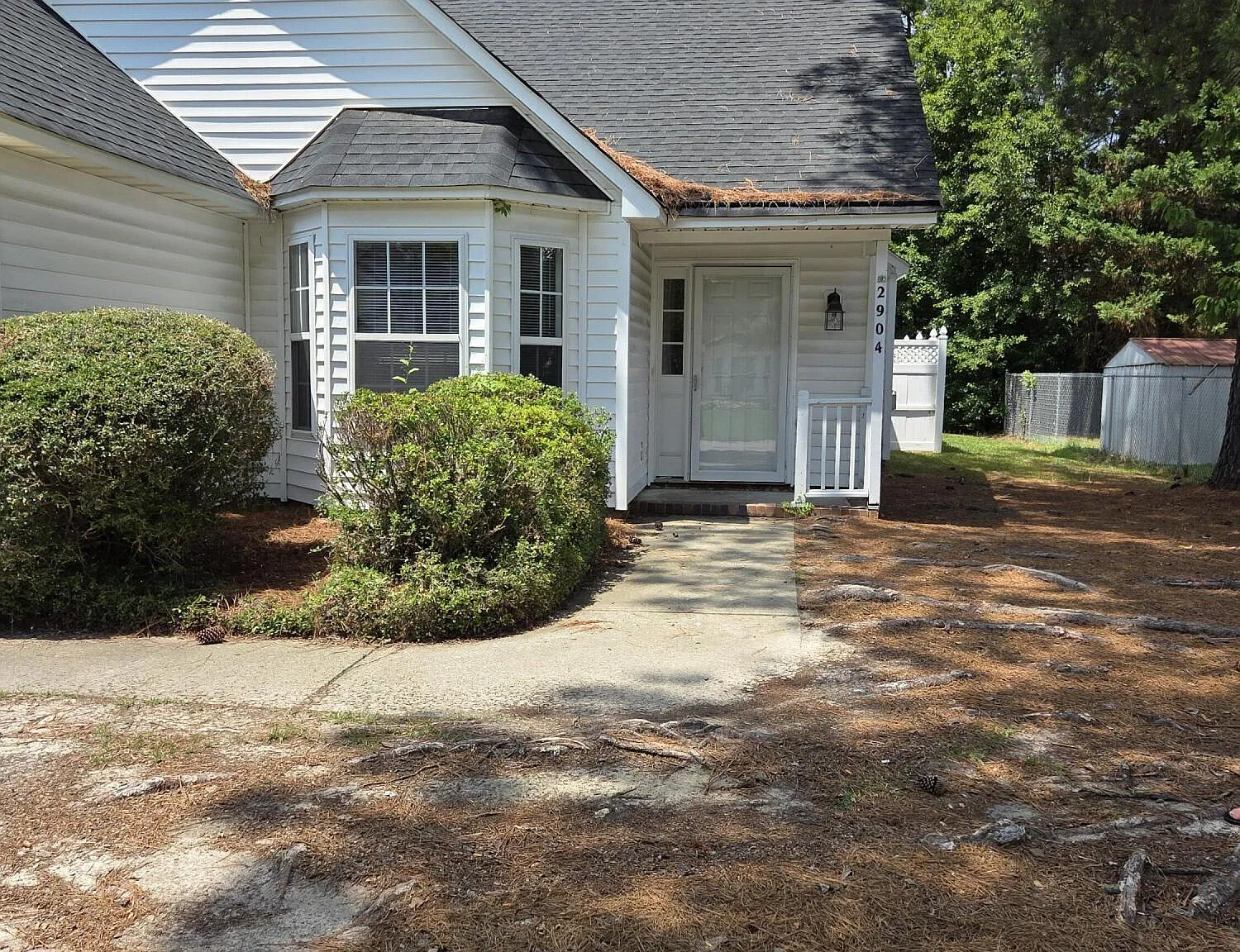 3 bed, 2.0 bath, 1302 sqft, $1,530 — Photo 2
