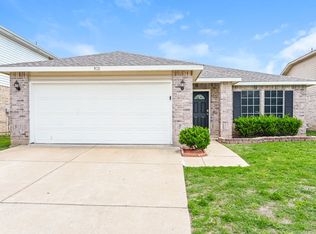 9121 Old Clydesdale Dr, Fort Worth, TX 76123