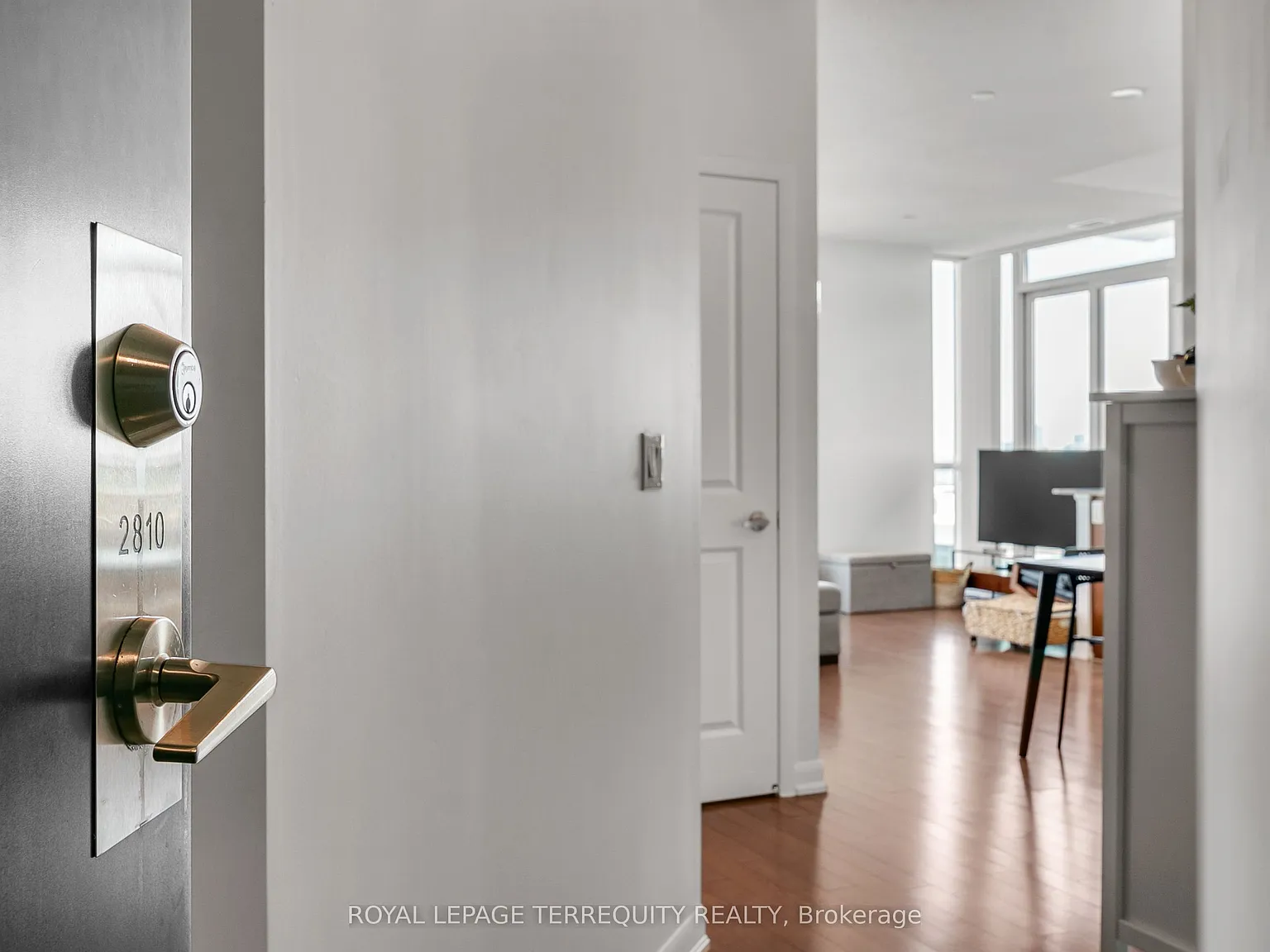 One Sherway Garden Tower Three — Photo 4