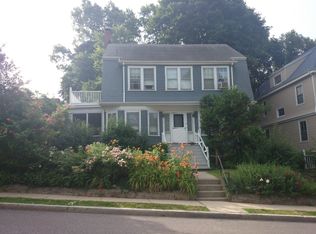10 Maxfield St, West Roxbury, MA 02132