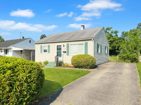 649 Cortland Dr, Springfield, OH 45505