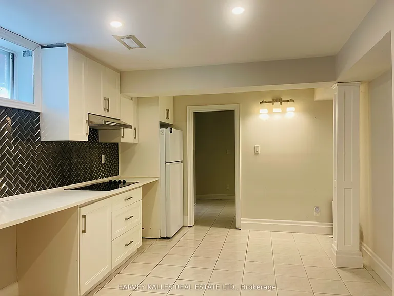 16 Rustic Rd #LOWER — Photo 7