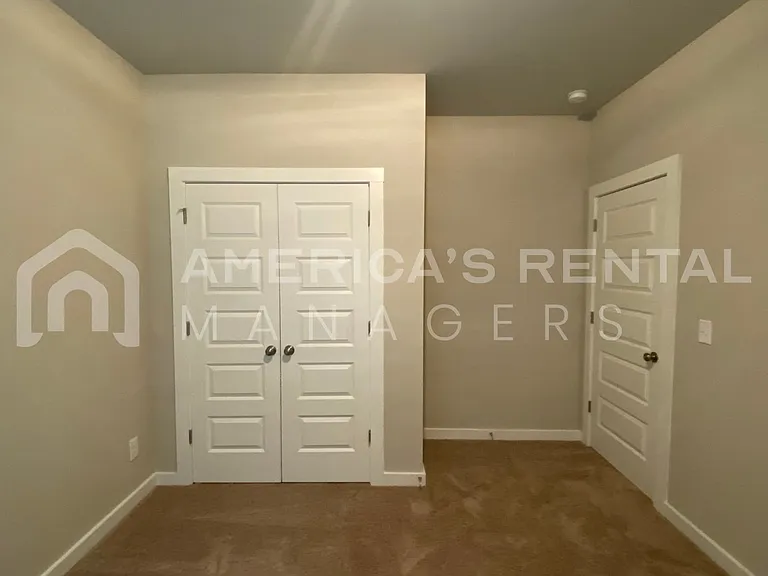 115 Avalon Way — Photo 12