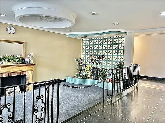 3rd image of 2021 84th St APT 3C