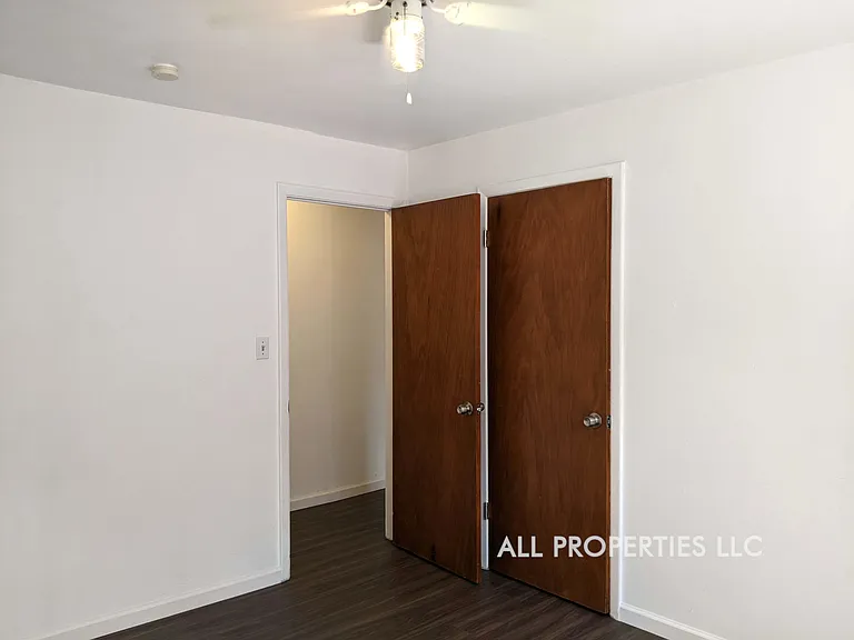 919 3rd St #2 — Photo 16