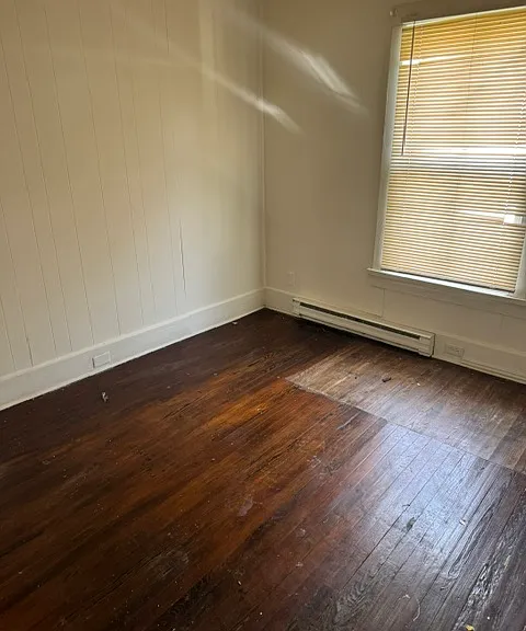 130 N Kalmia Ave — Photo 4
