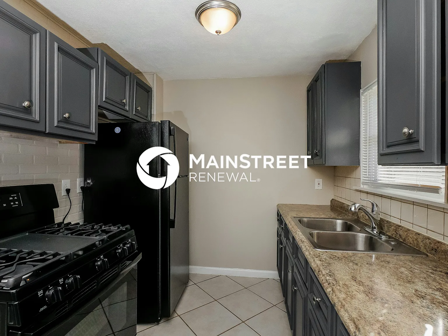4915 Seville Dr — Photo 4