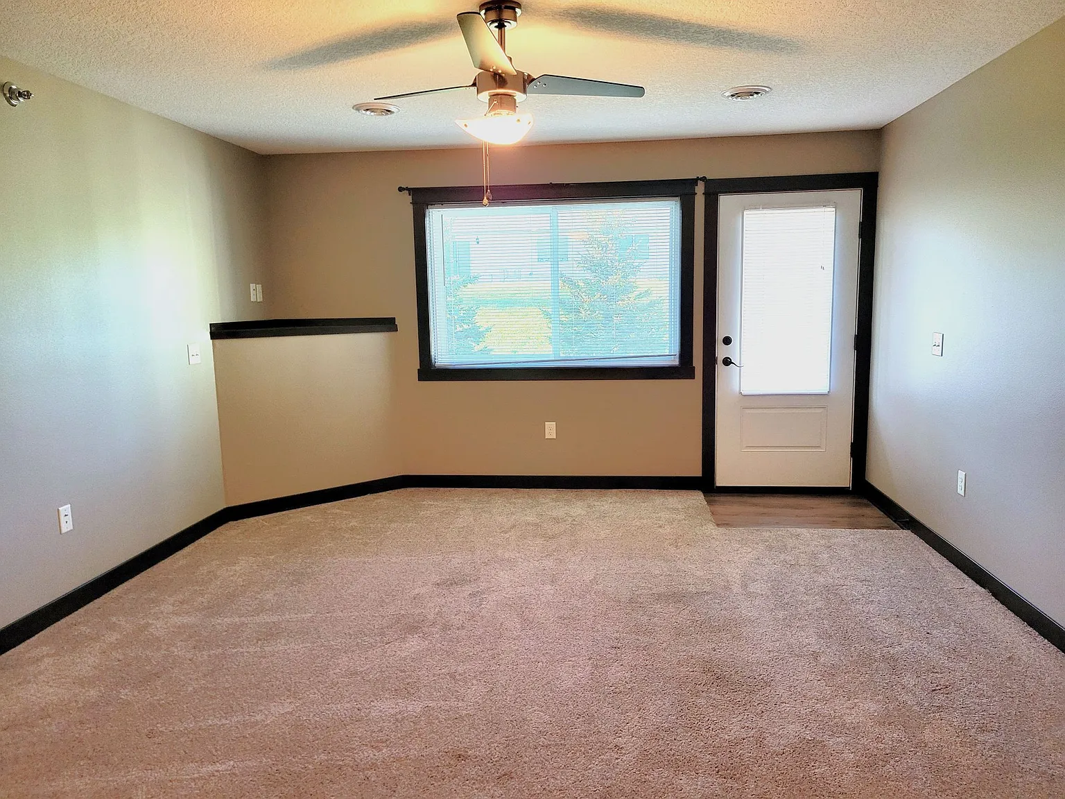2 bed, 1120 sqft, $1,475 — Photo 3