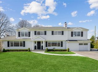 194 Whitehall Boulevard, Garden City, NY