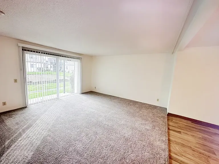 Woodland Greens Apartments — Photo 8