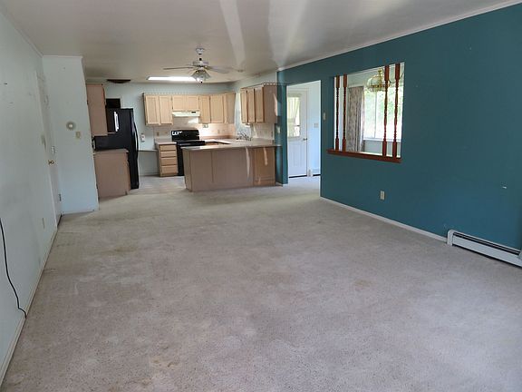 2nd image of 7 Rheims Ct