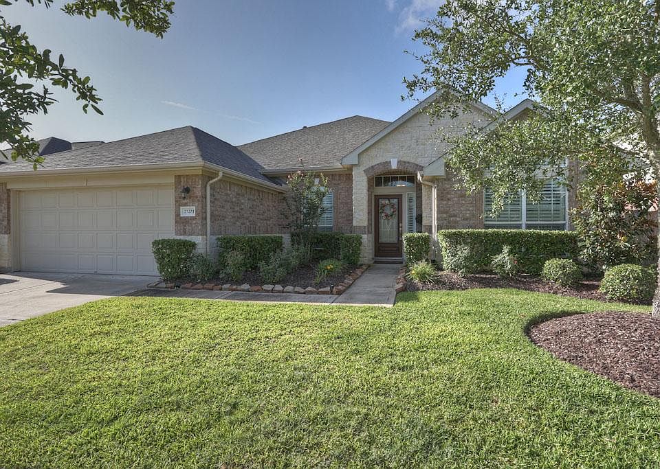 1st image of 27231 Horseshoe Falls Ln