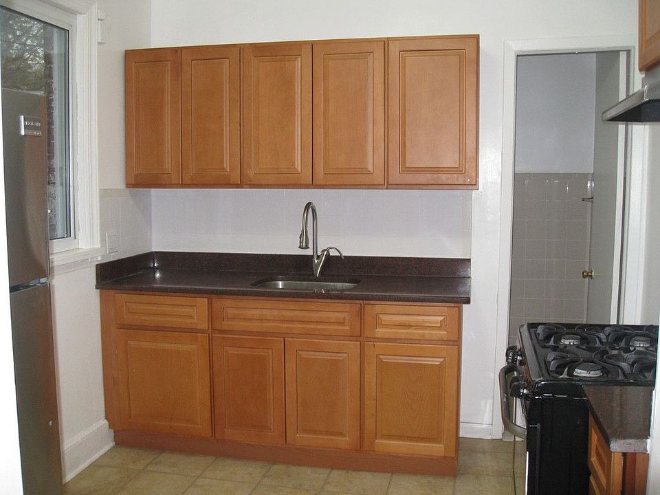 1st image of 528 51st Ave