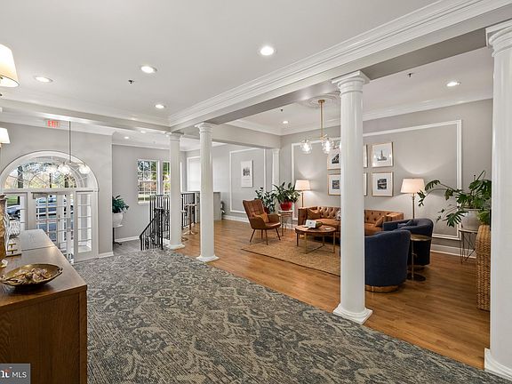 2nd image of 171 Somervelle St APT 403