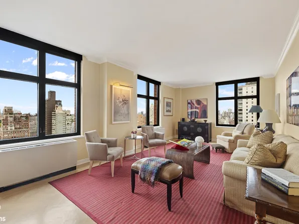 188 East 70th Street image 1 of 12