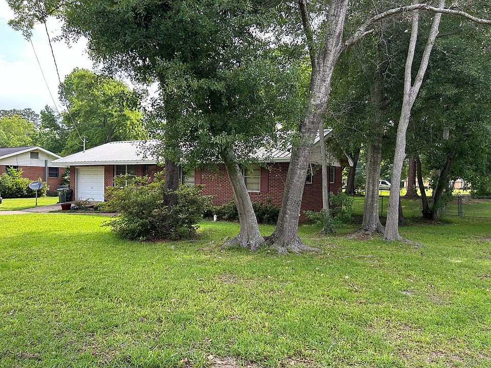2nd image of 311 Massee Dr
