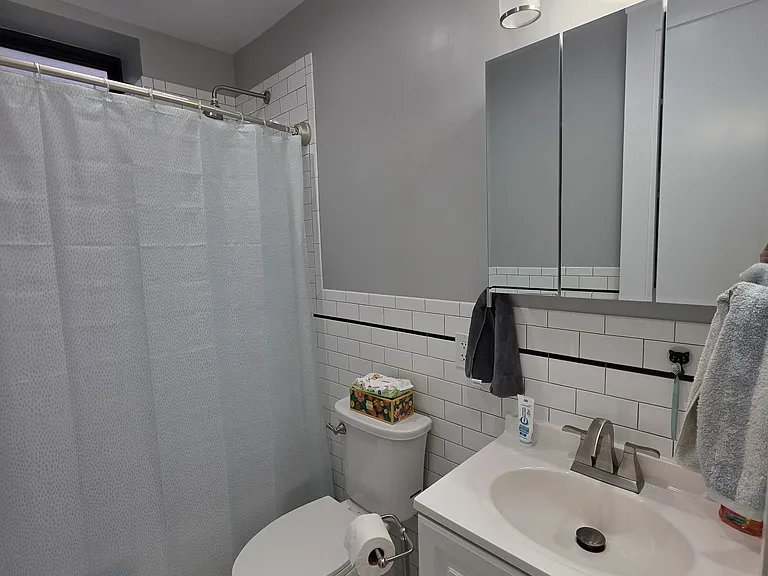580 W 172nd St #4B — Photo 4