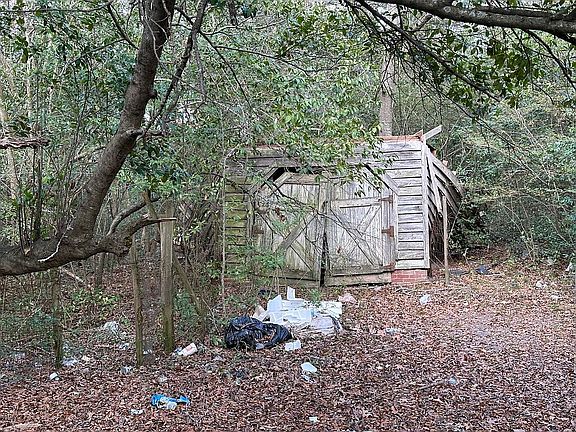 3rd image of 2608 Millerfield Rd